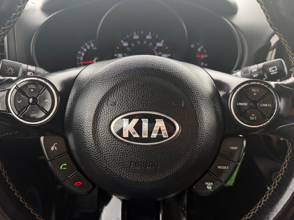 Used 2014 Kia Soul + w/ Audio Package FWD image 20