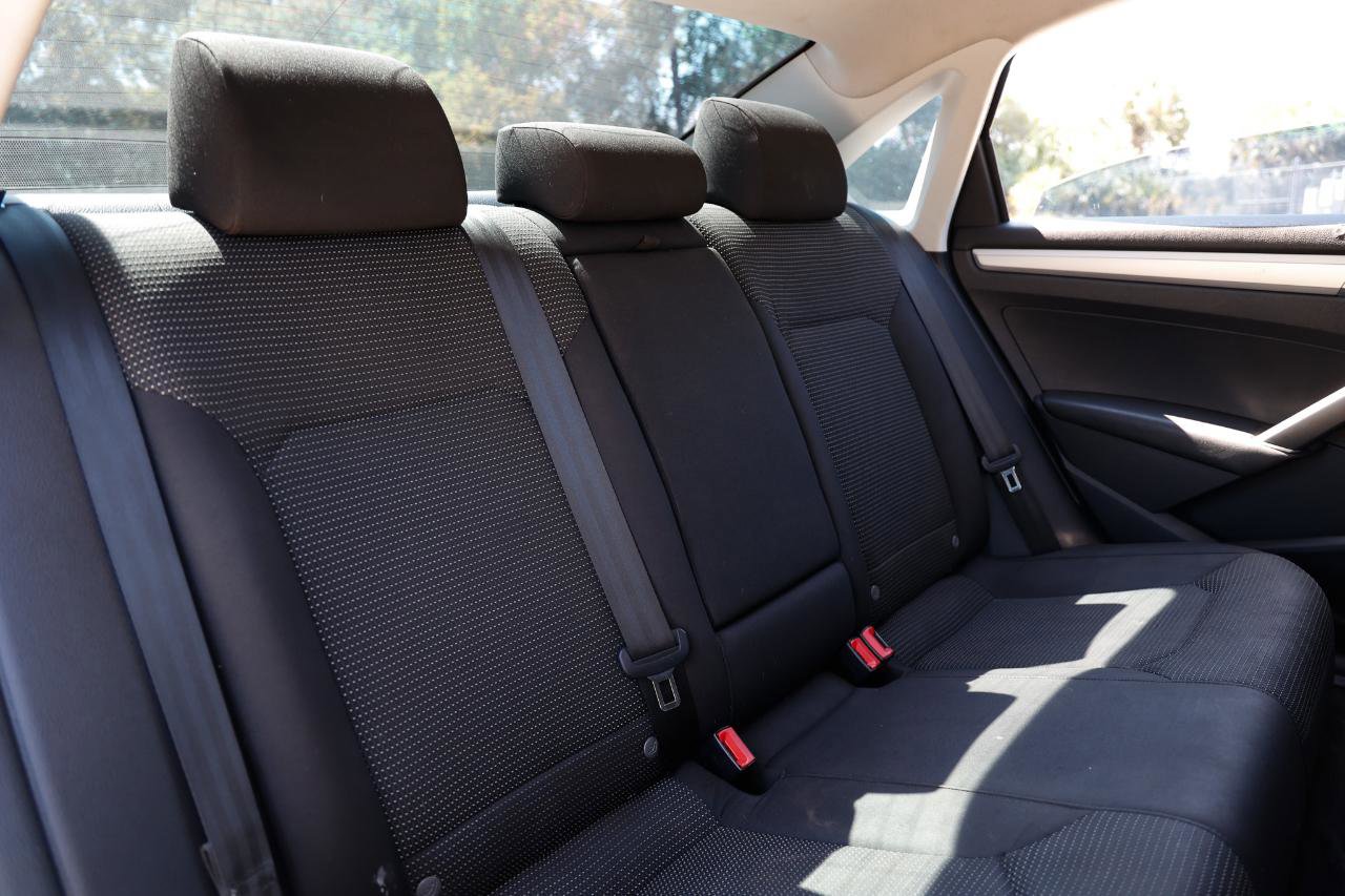 Used 2017 Volkswagen Passat 1.8T S image 14