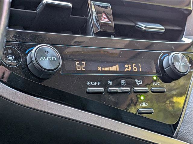 Used 2023 Toyota Camry SE image 9