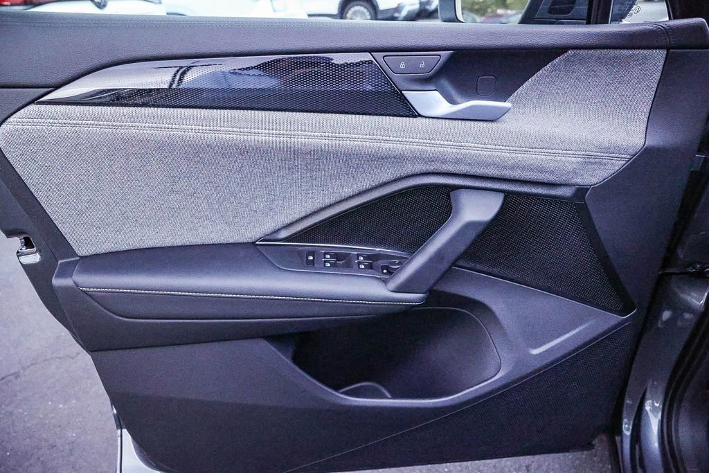 New 2026 Volkswagen Tiguan S image 30