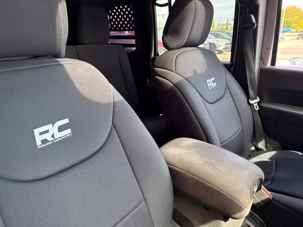 Used 2014 Jeep Wrangler Unlimited Sport w/ Quick Order Package 24S AWD/4WD image 13