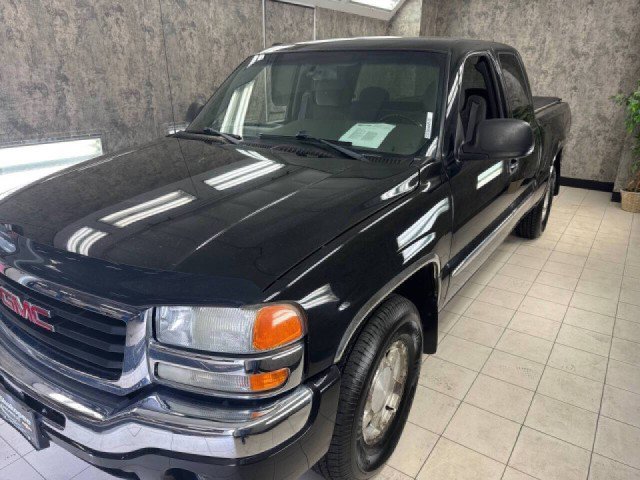 Used 2004 GMC Sierra 1500 SLE w/ Light Duty Power Package