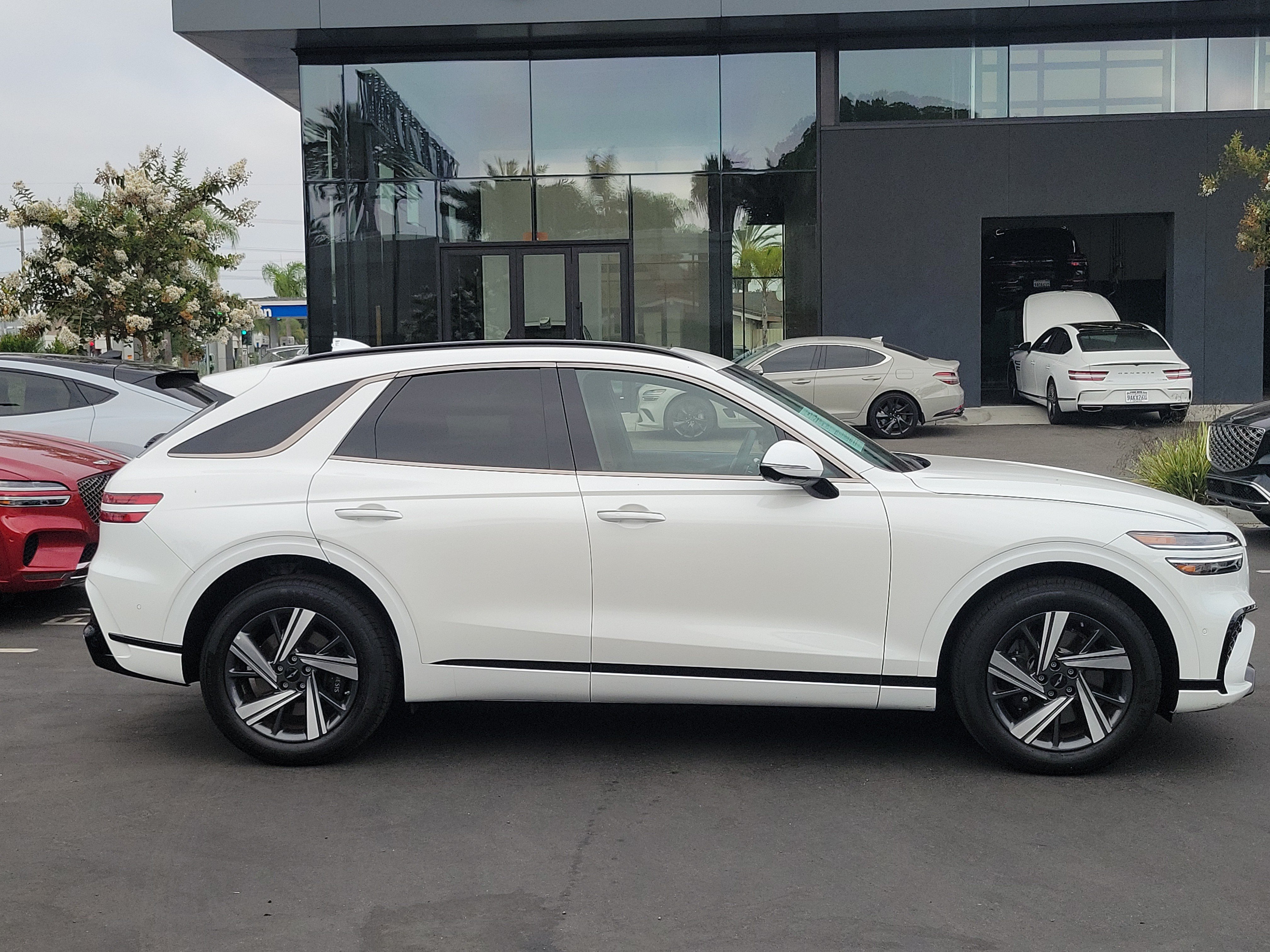 Certified 2026 Genesis GV70 3.5T Sport Advanced AWD/4WD image 5