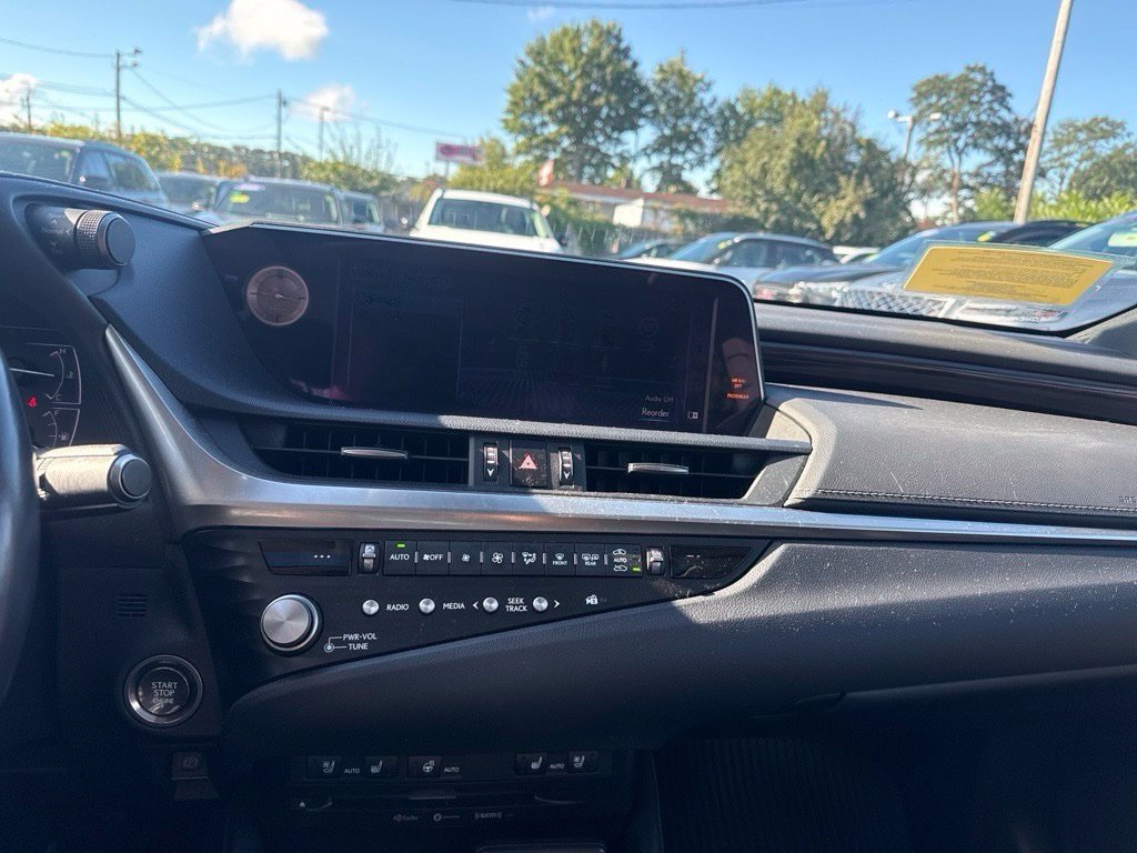 Used 2021 Lexus ES 250 w/ Premium Package AWD/4WD image 16