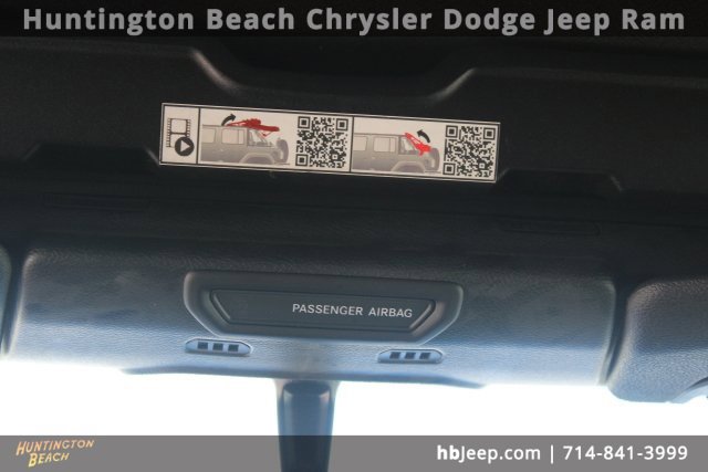 Used 2021 Jeep Wrangler Unlimited Sport image 19