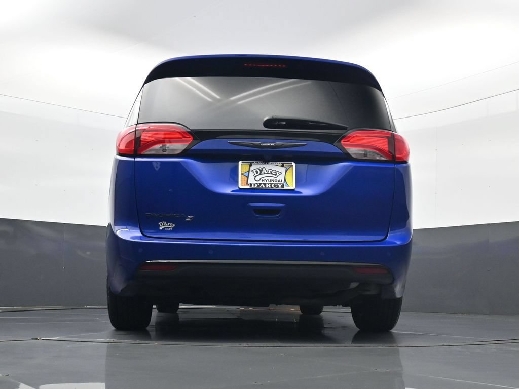 Used 2019 Chrysler Pacifica Touring Plus w/ S Appearance Package FWD image 28