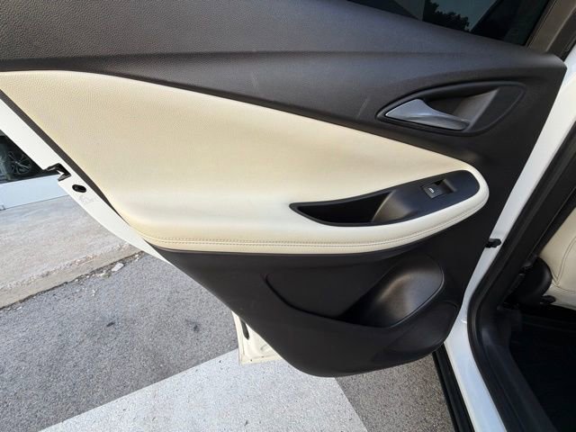 Used 2021 Buick Encore GX Select FWD image 22