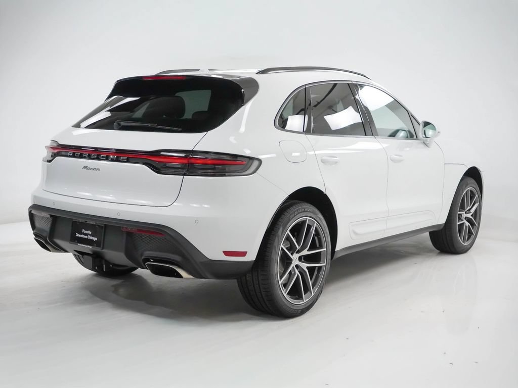 Certified 2026 Porsche Macan AWD/4WD image 11