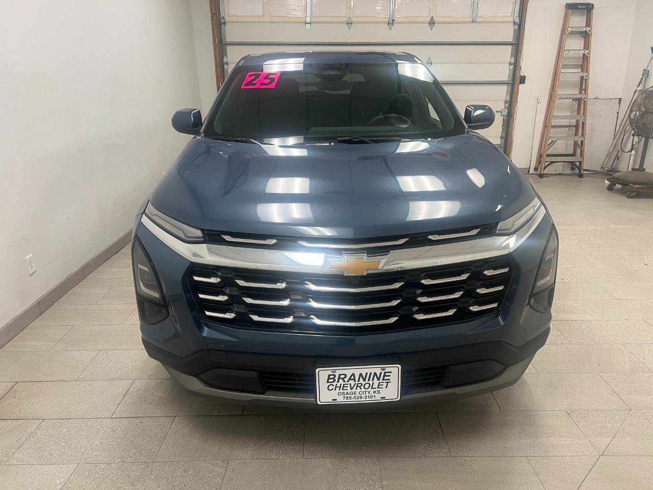 Used 2025 Chevrolet Equinox LT image 11