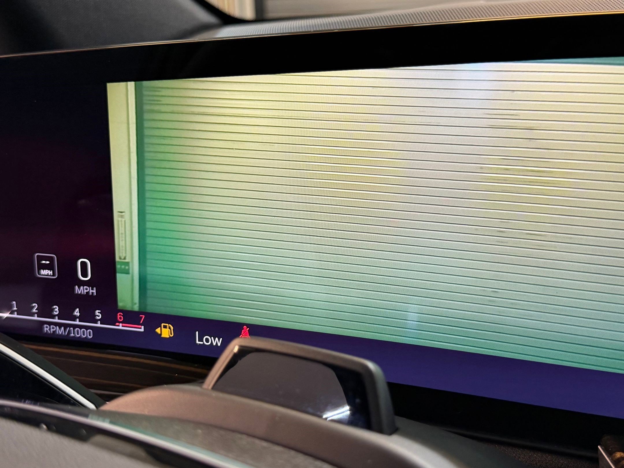 Used 2025 Cadillac Escalade ESV Luxury RWD image 28