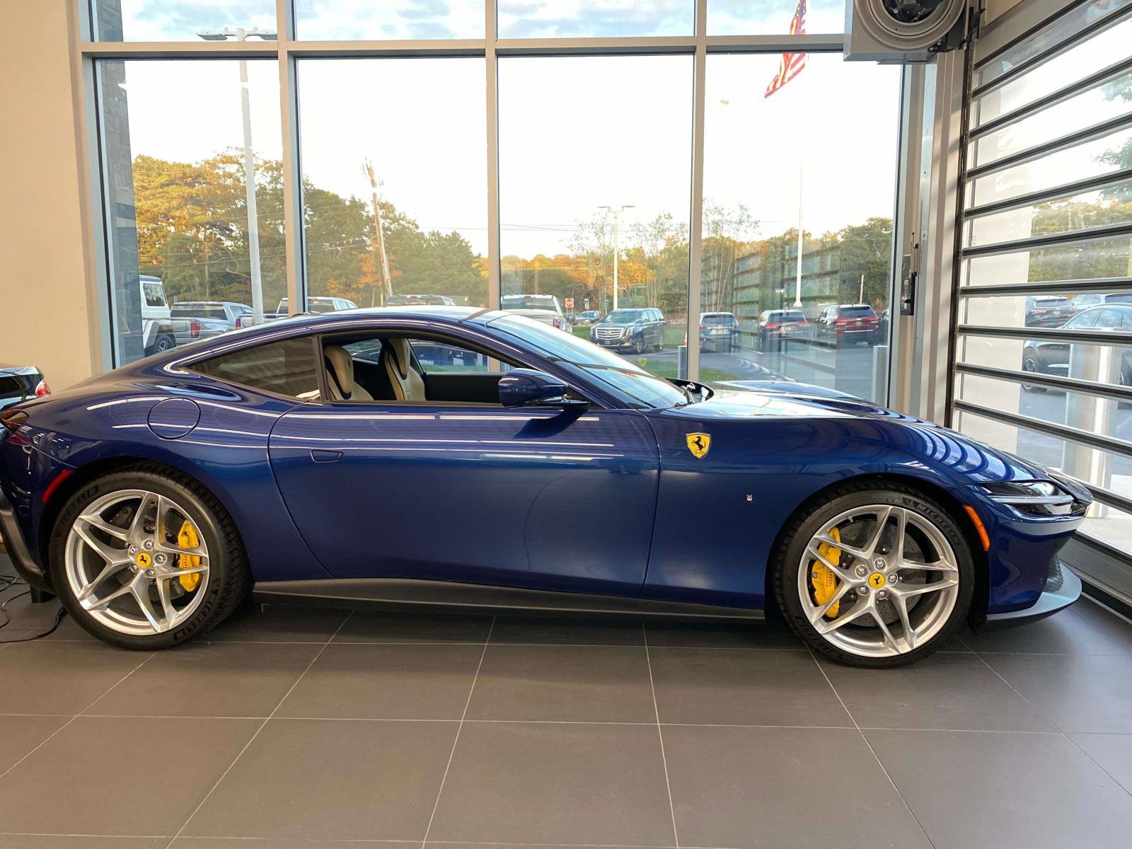 Used 2022 Ferrari Roma image 2
