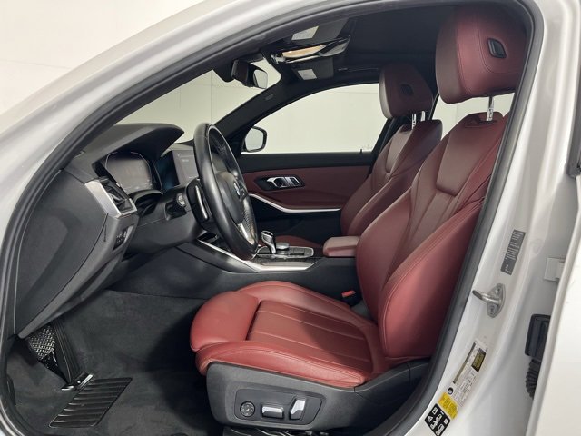 Used 2022 BMW 330i xDrive Sedan w/ Driving Assistance Package image 11
