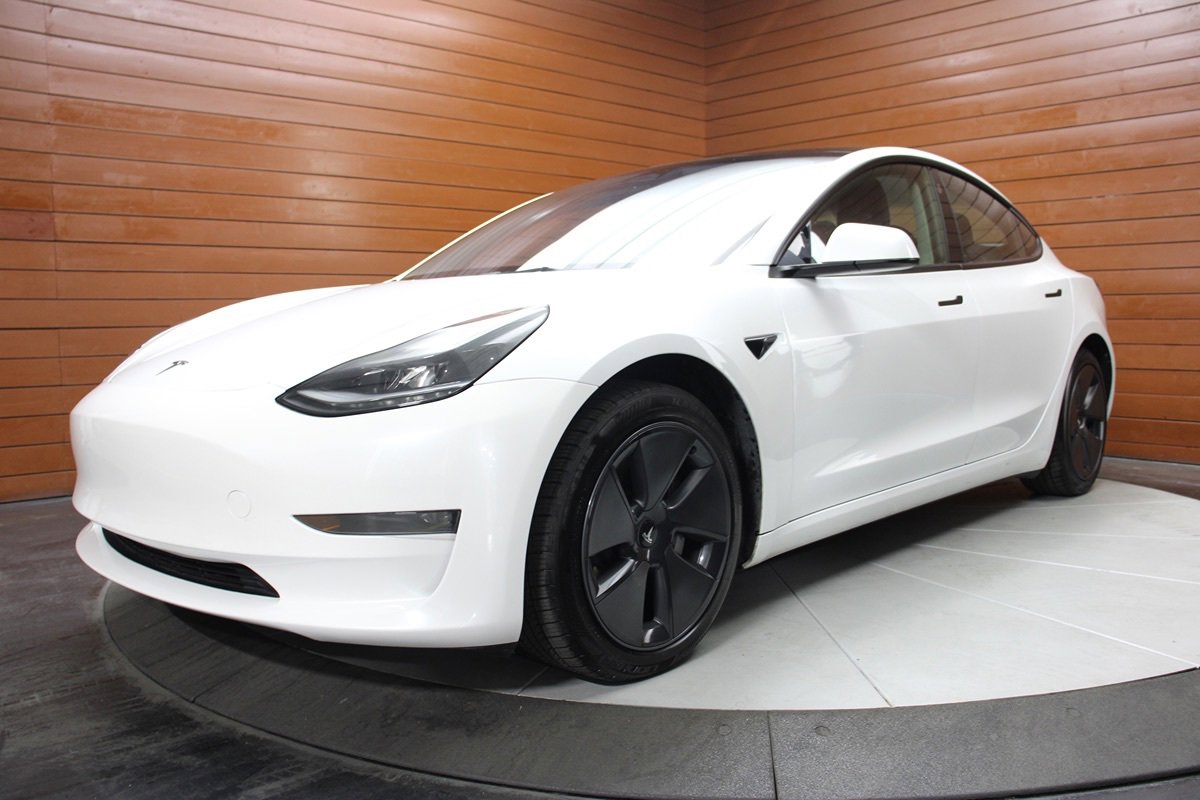 Used 2023 Tesla Model 3 Standard Range RWD image 40