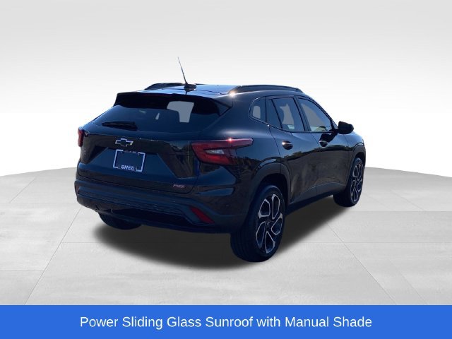Certified 2025 Chevrolet Trax RS w/ Sunroof Package FWD image 4