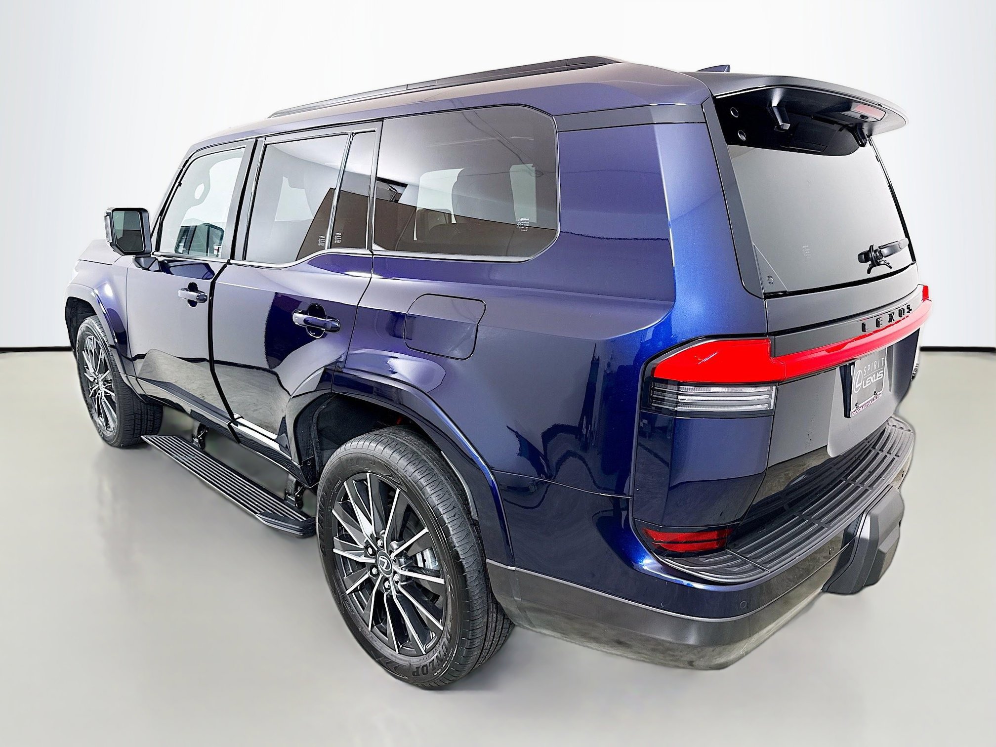 Certified 2025 Lexus GX 550 w/ Accessory Package (2T) image 5