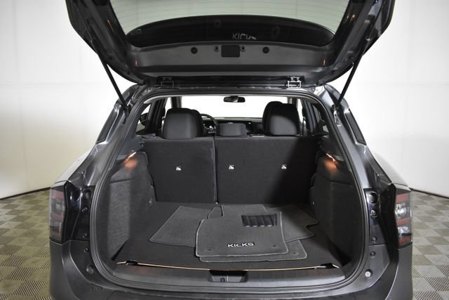 Certified 2025 Nissan Kicks SV AWD/4WD image 28