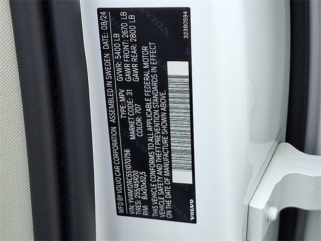 Used 2025 Volvo XC60 B5 Plus w/ Protection Package Premier image 25