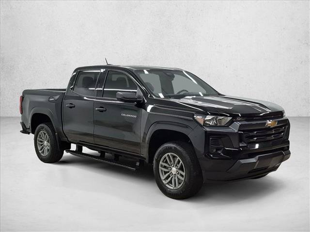 Used 2024 Chevrolet Colorado LT w/ LT Convenience Package RWD image 3