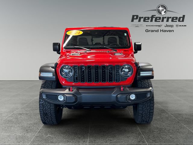 Used 2024 Jeep Gladiator Rubicon w/ Convenience Group AWD/4WD image 13