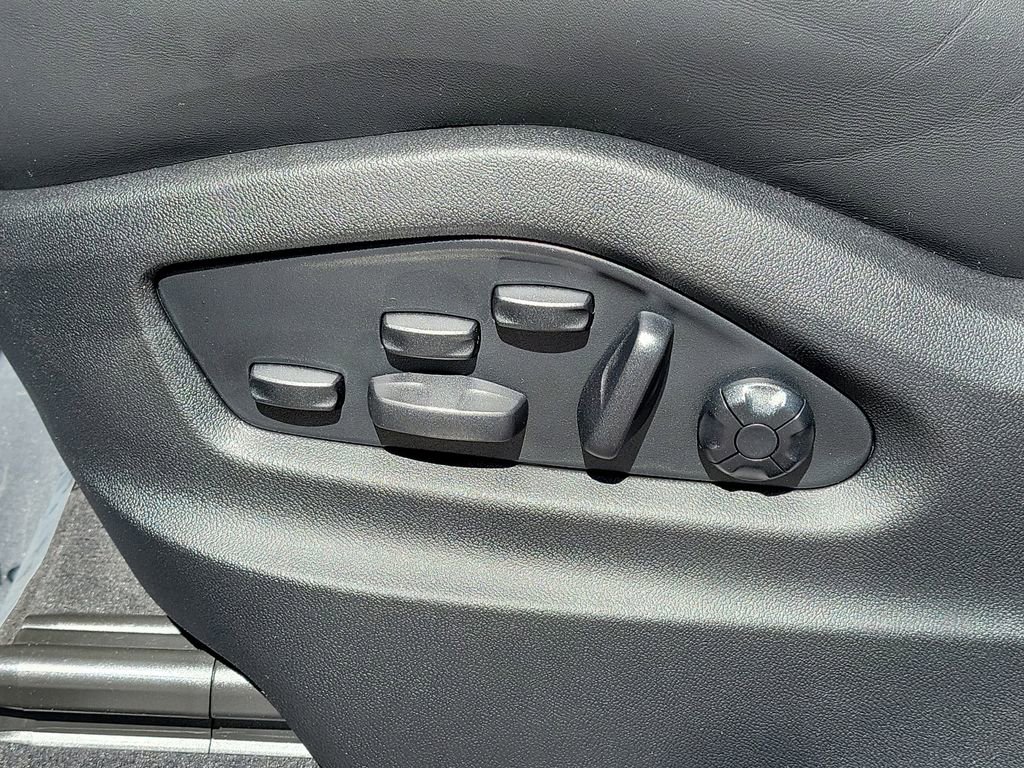 New 2026 Porsche Cayenne GTS image 28