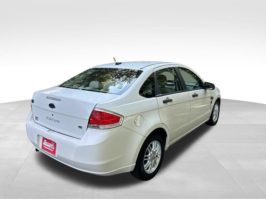 Used 2009 Ford Focus SE FWD image 5