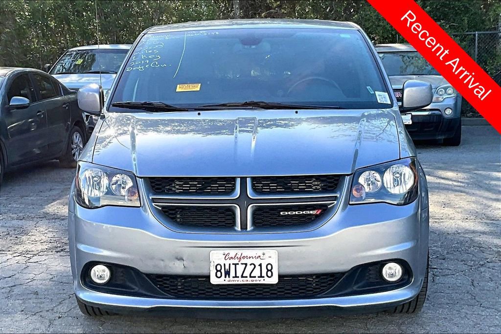 Used 2019 Dodge Grand Caravan GT image 2