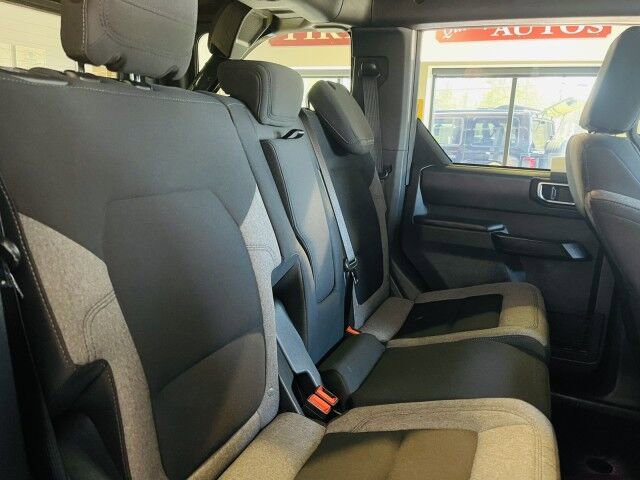 Used 2025 Ford Bronco Big Bend AWD/4WD image 14