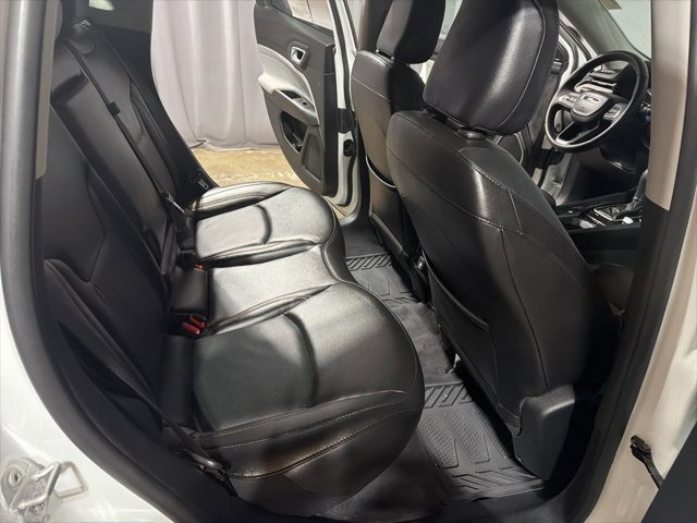 Used 2022 Jeep Compass Latitude image 17