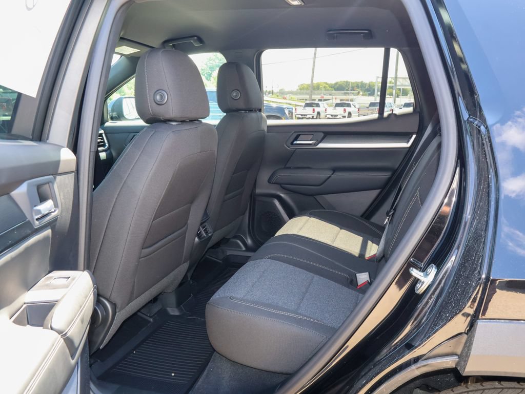 New 2027 GMC Terrain Elevation w/ LPO, Floor Liner Package FWD image 10
