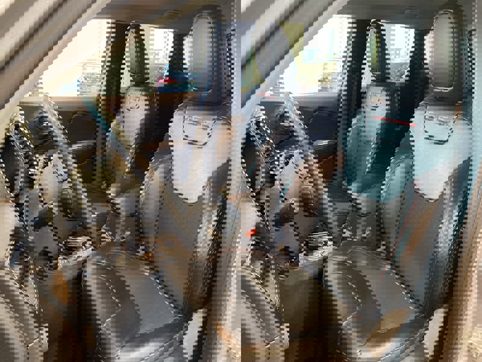 Used 2020 Jeep Cherokee Trailhawk w/ Cold Weather Group image 11