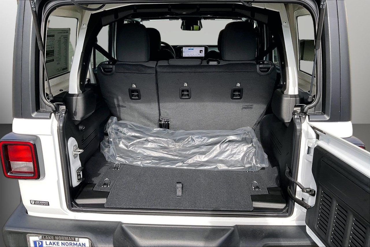New 2027 Jeep Wrangler Unlimited Sport AWD/4WD image 20