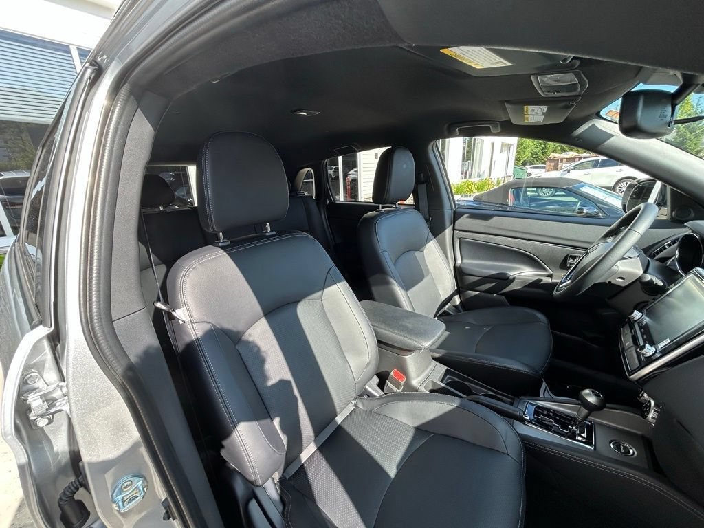 Used 2025 Mitsubishi Outlander Sport SEL AWD/4WD image 45