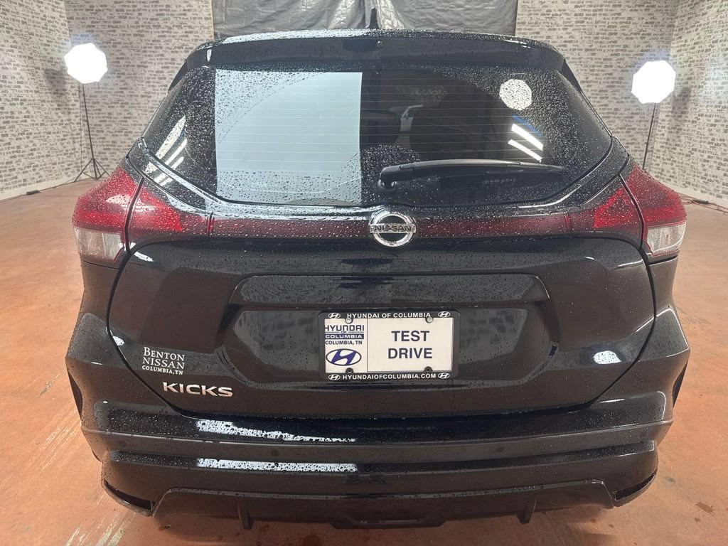 Used 2021 Nissan Kicks S FWD image 6