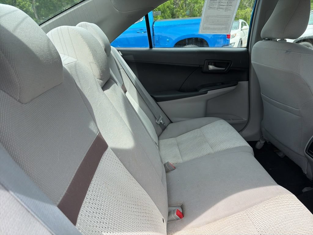 Used 2012 Toyota Camry LE FWD image 12