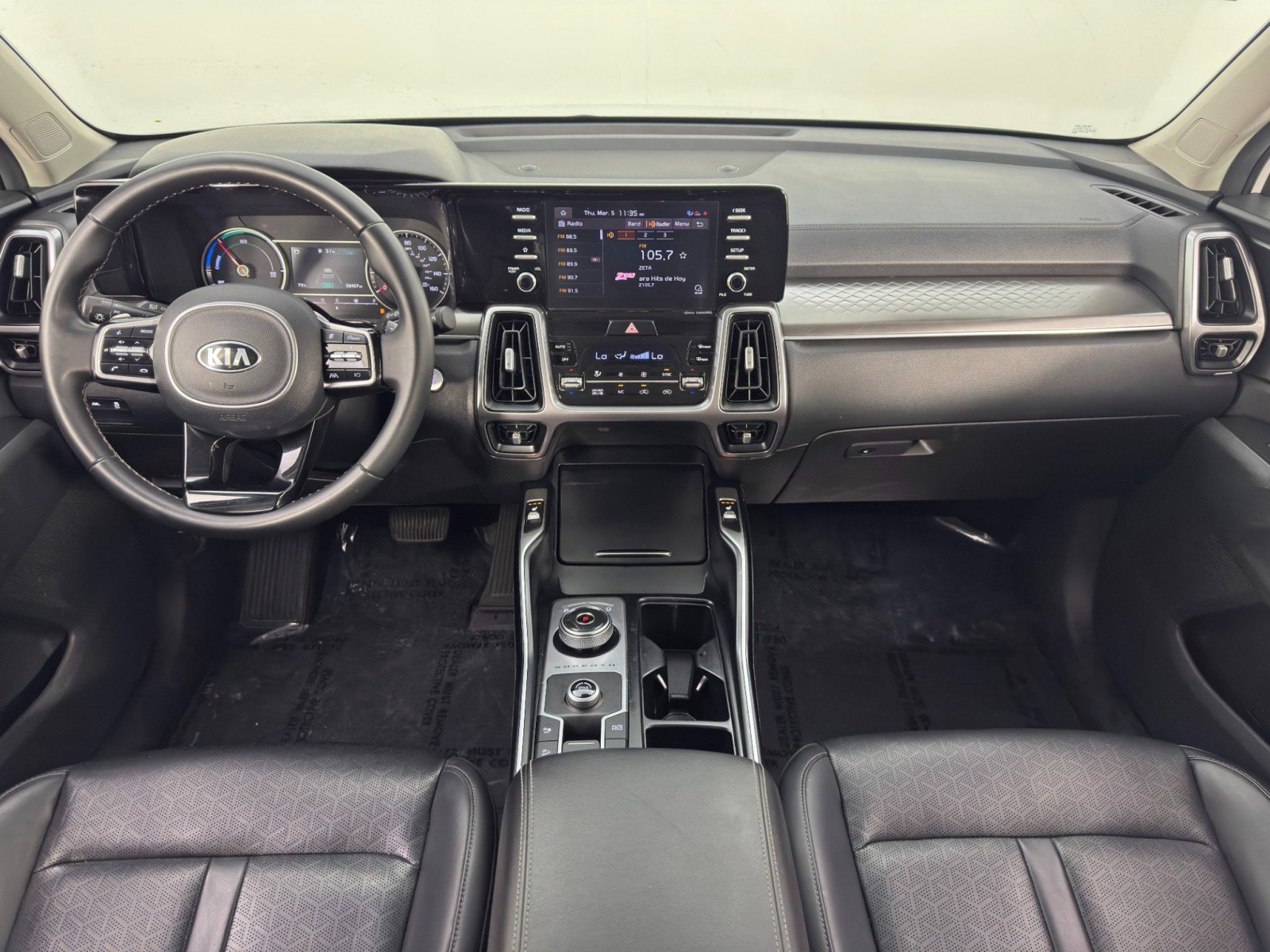 Used 2021 Kia Sorento S image 11