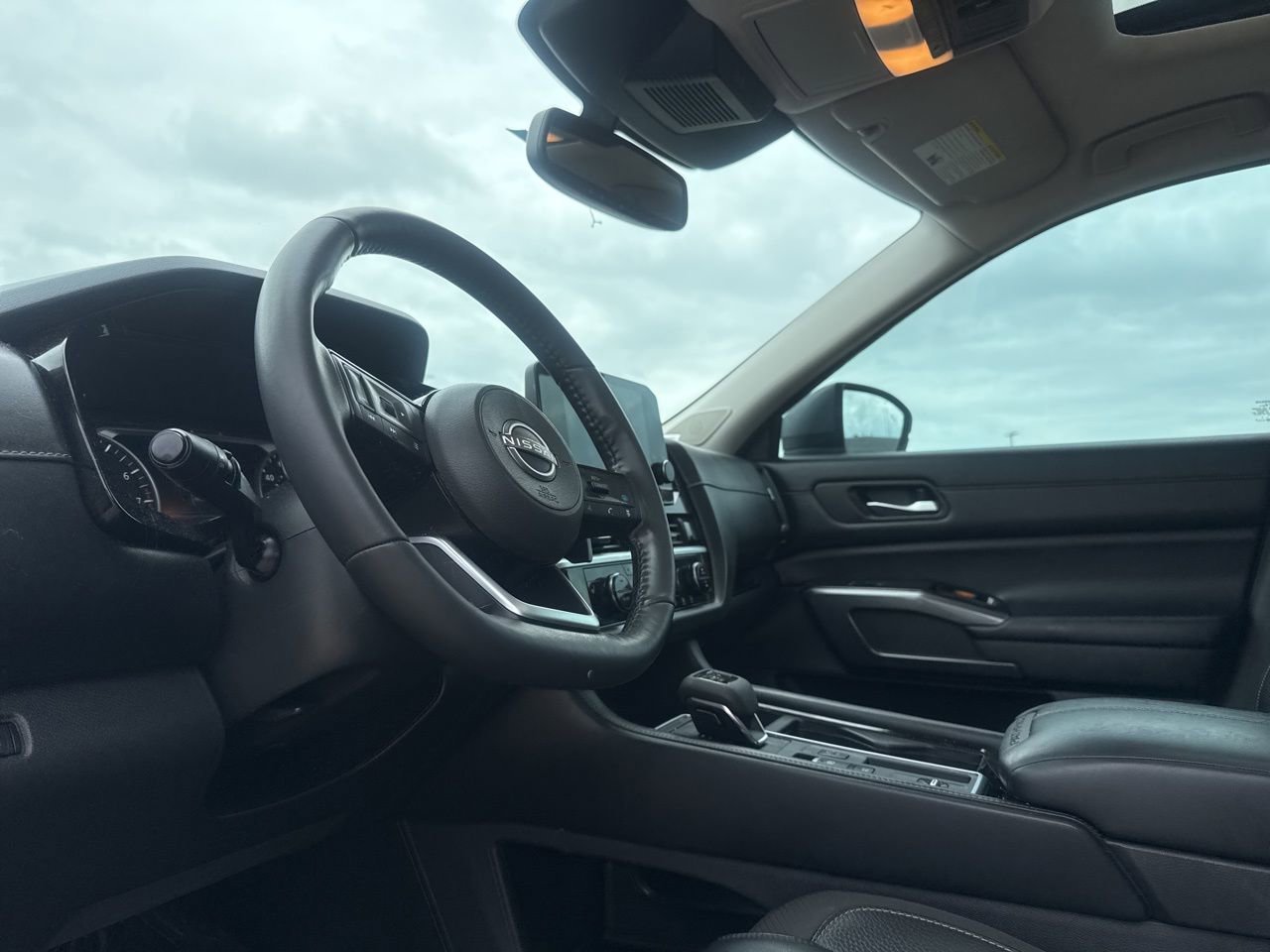 Certified 2022 Nissan Pathfinder SL w/ SL Premium Package image 37