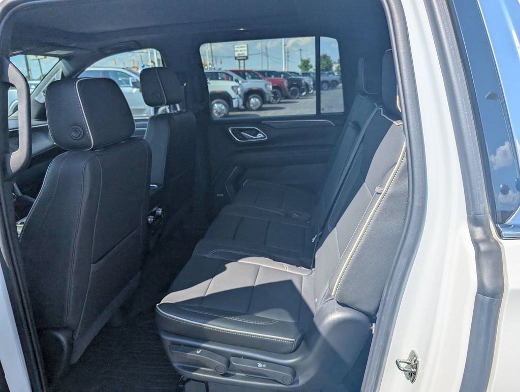 Used 2021 GMC Yukon XL SLT AWD/4WD image 9