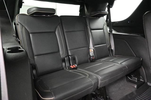 Used 2021 Chevrolet Tahoe Premier w/ Premium Package RWD image 16