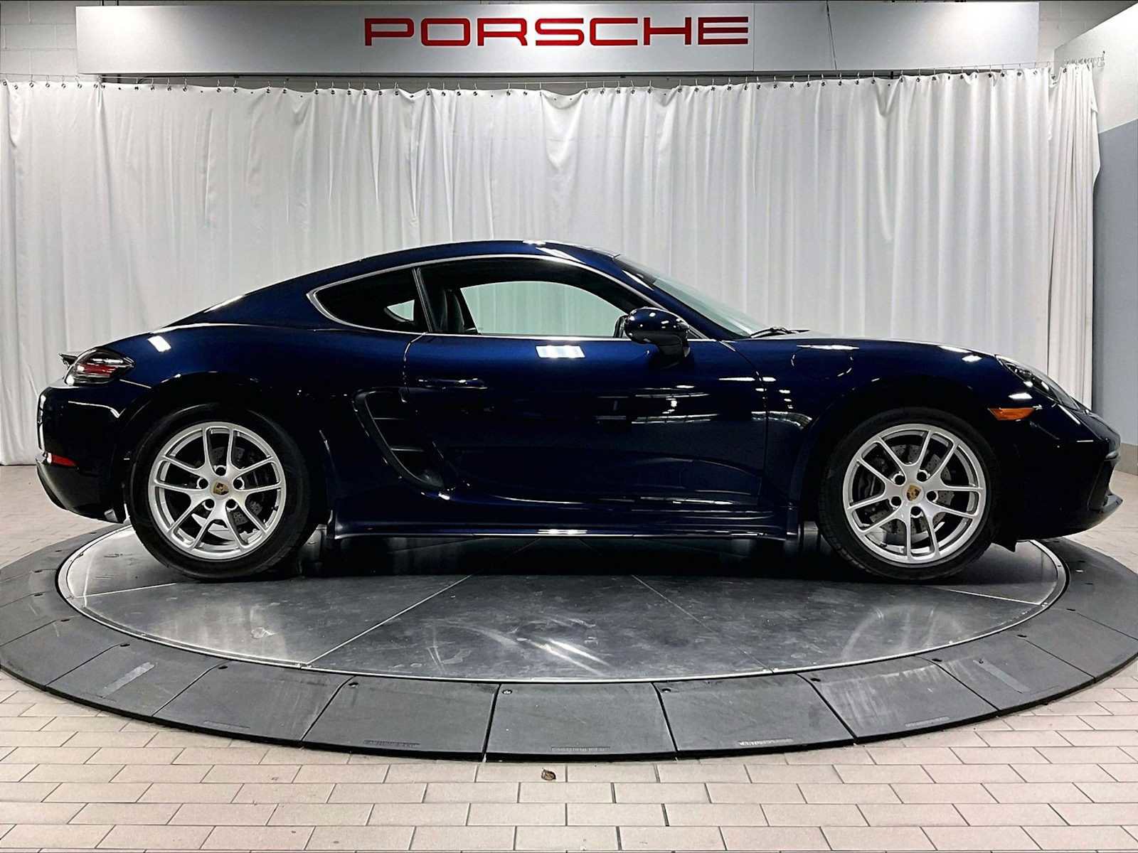 Used 2019 Porsche 718 Cayman image 11