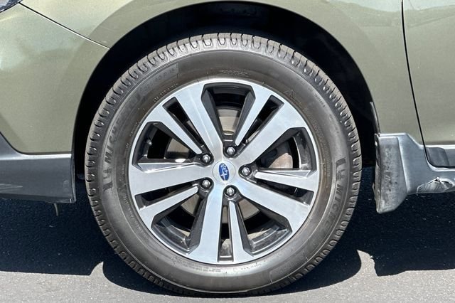 Used 2018 Subaru Outback 2.5i Limited AWD/4WD image 30