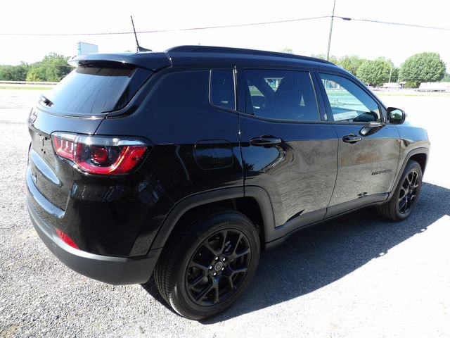 New 2026 Jeep Compass Latitude AWD/4WD image 4