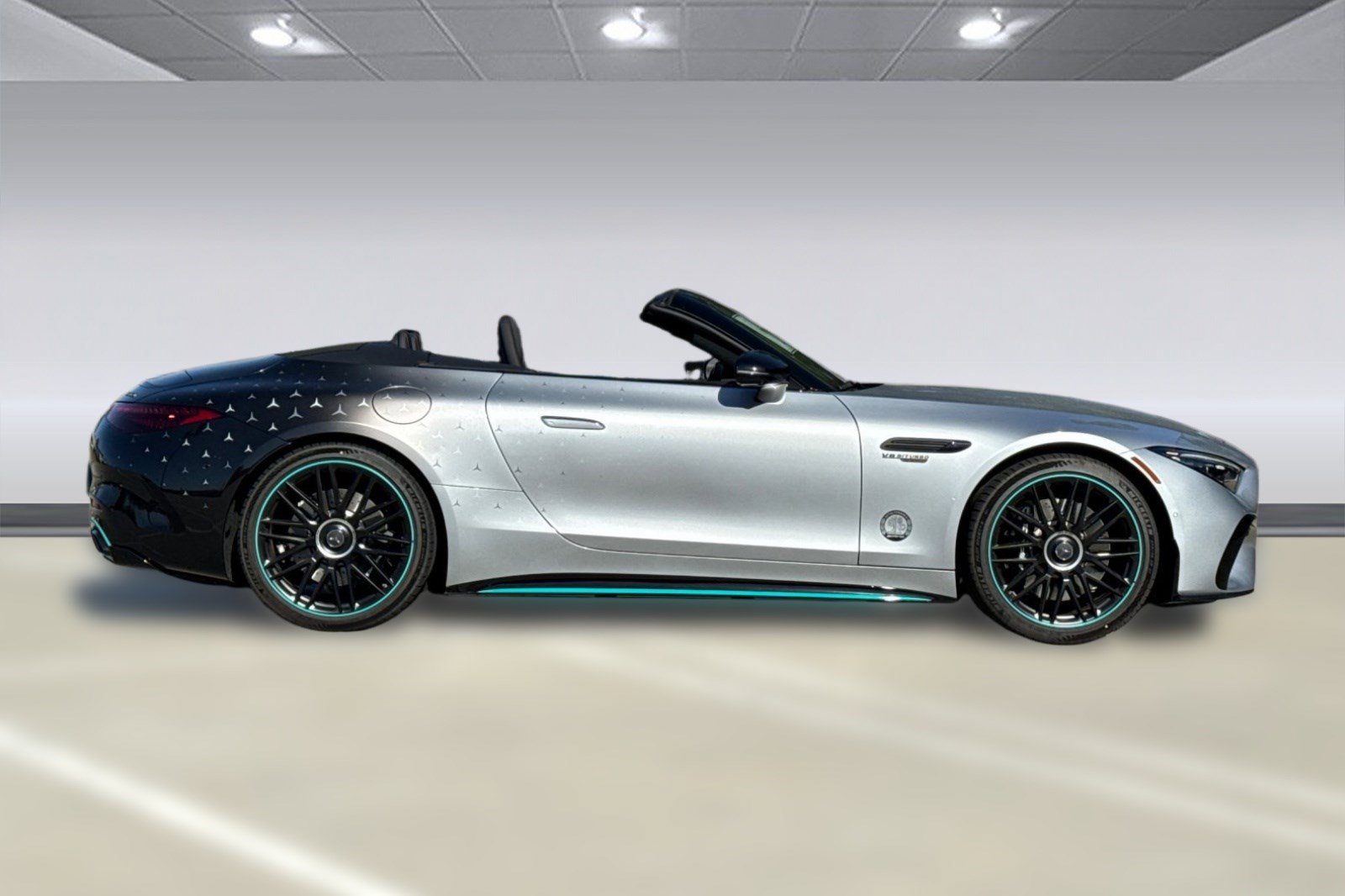 Certified 2024 Mercedes-Benz SL 63 AMG 4MATIC image 4