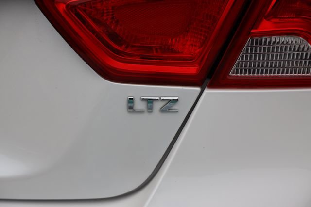 Used 2016 Chevrolet Impala LTZ w/ Enhanced Convenience Package image 50