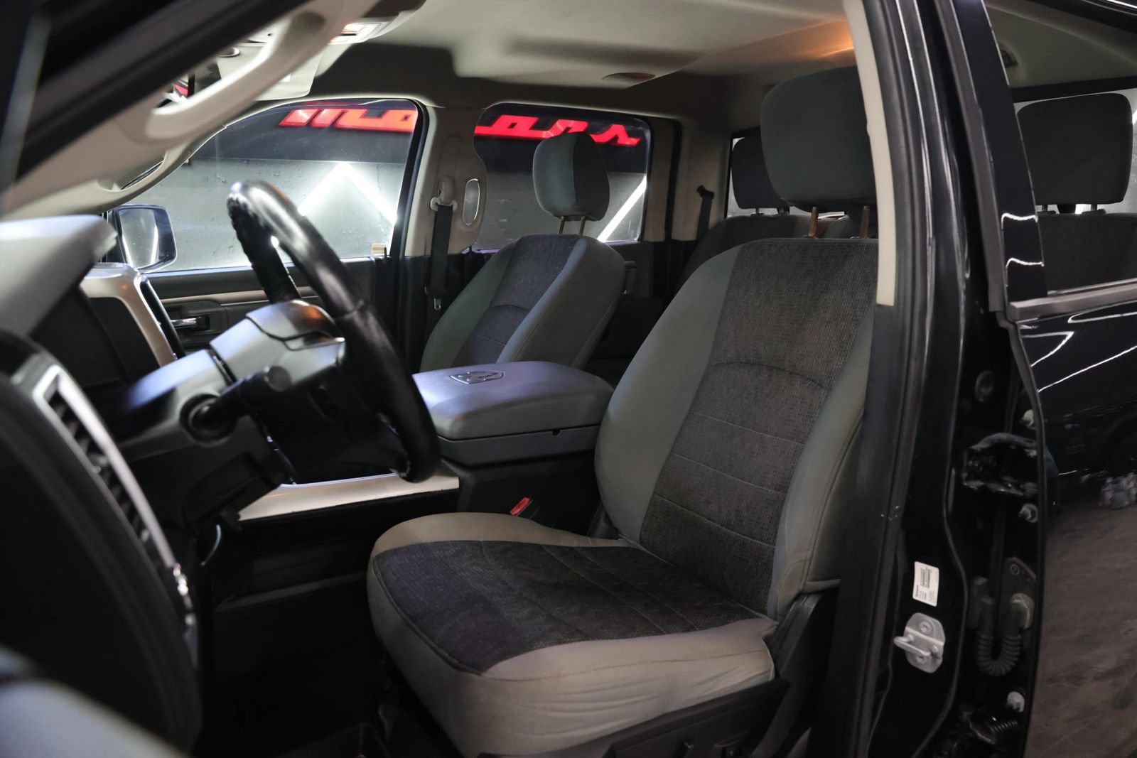 Used 2016 RAM 1500 Lone Star RWD image 13