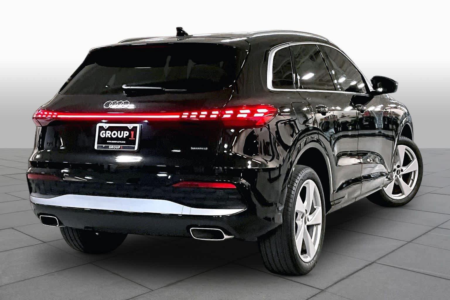 Certified 2025 Audi Q5 Premium Plus w/ Premium Plus AWD/4WD image 13