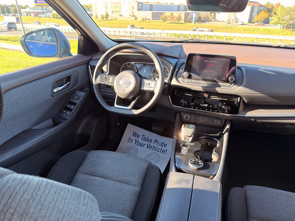 Used 2021 Nissan Rogue SV AWD/4WD image 30