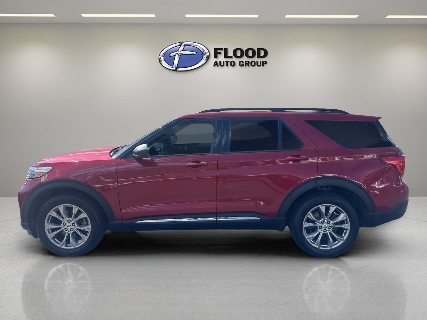 Certified 2023 Ford Explorer XLT w/ Equipment Group 202A AWD/4WD image 5