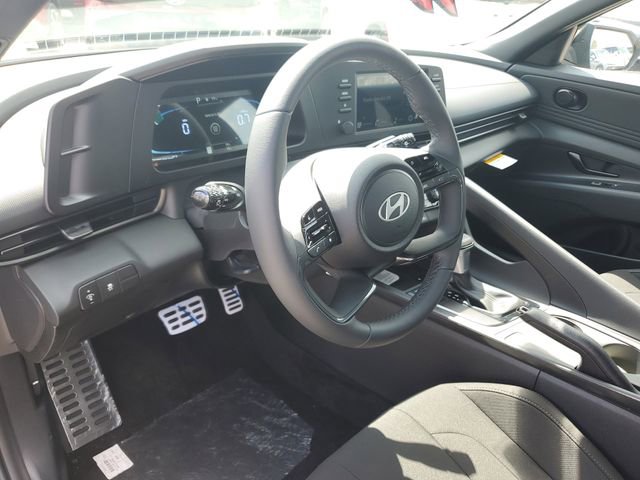 New 2026 Hyundai Elantra Sport FWD image 18