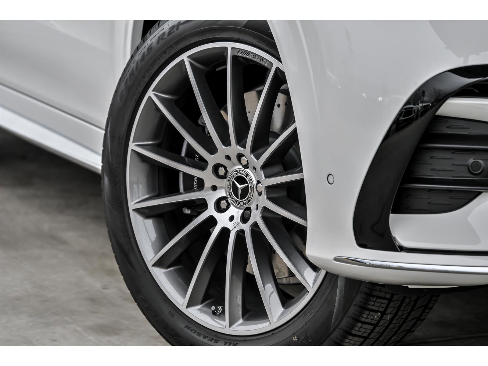 New 2026 Mercedes-Benz GLE 450 4MATIC Coupe image 3