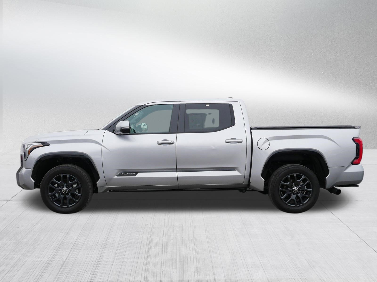 Used 2024 Toyota Tundra Platinum image 4